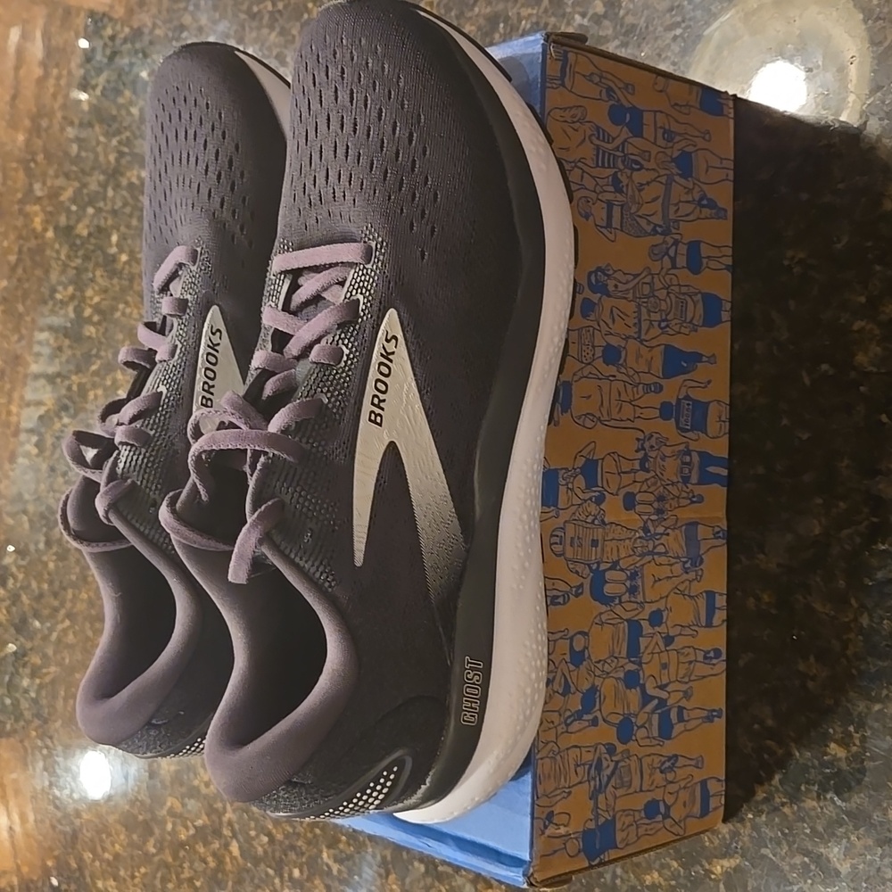 Brooks Ghost 16 Women Size 11 Medium B BNIB - Picture 3 of 8
